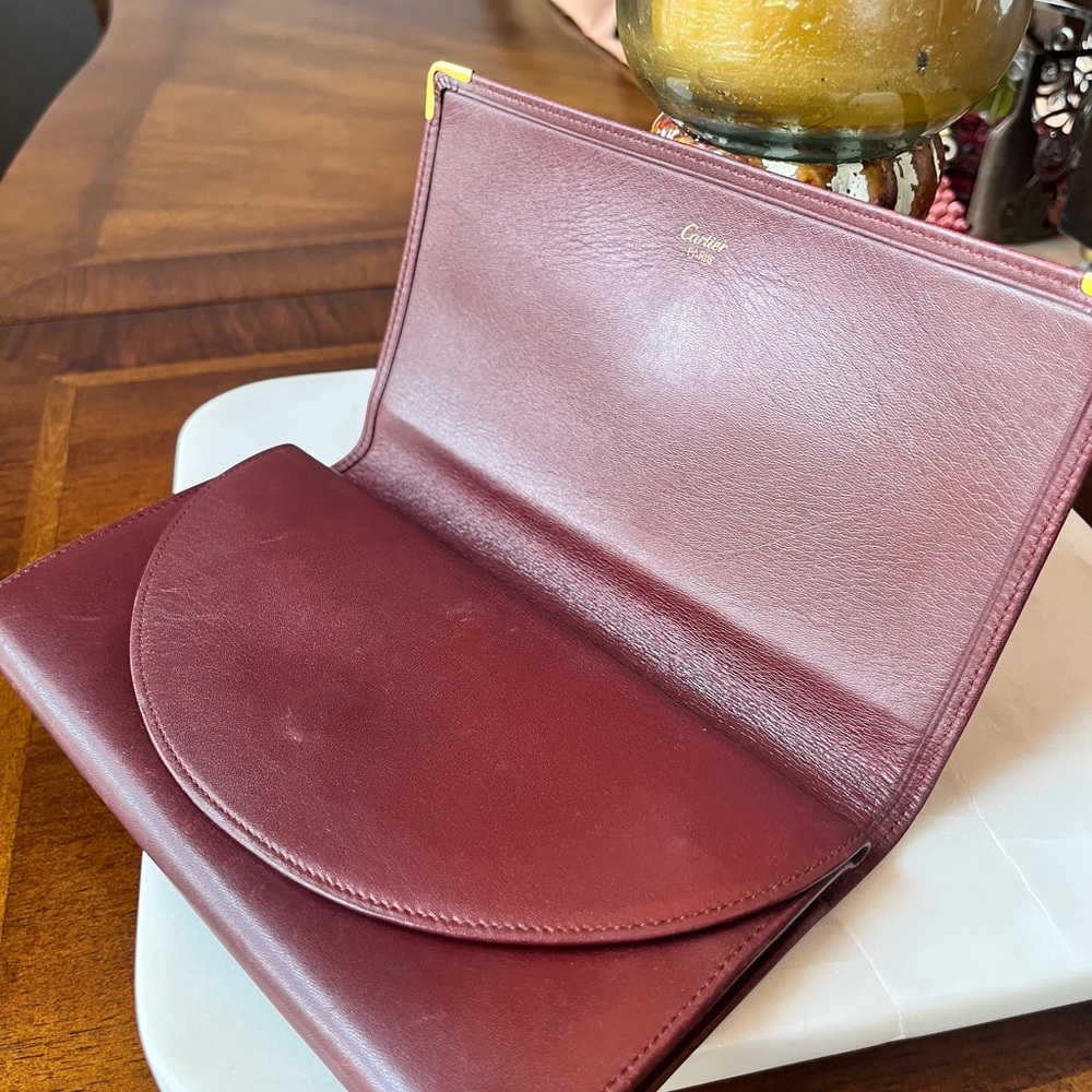 Cartier Paris Vintage Envelope Leather Clutch in Bordeaux w/Kisslock Gold Detail - Picture 8 of 16